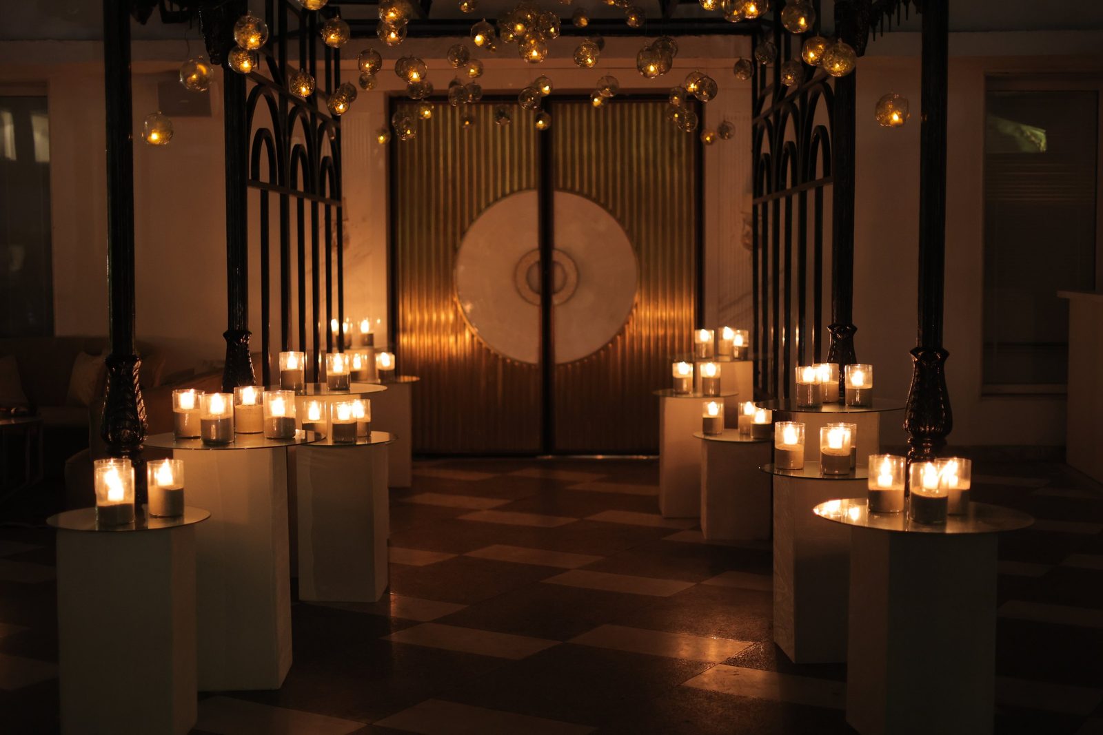 The Gourmet Planet candle courtyard